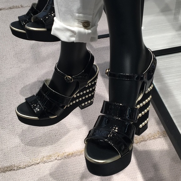 CHANEL platform-wedge sandal - Picture 7 of 7